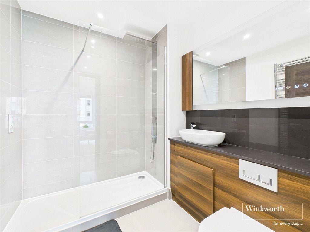Additional image 8 of 2 bed flat to rentRiverside View, 5-9 Berkeley Avenue, Reading, Berkshire RG1