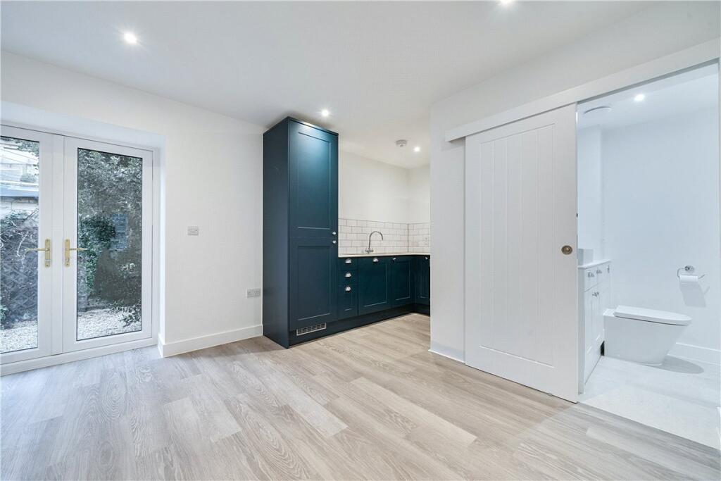 Additional image 4 of Palace Yard Mews, Bath, BA1