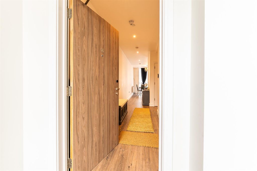 Additional image 10 of 1 bed flat for saleThe Waterside, Pavilion Road, West Bridgford NG2