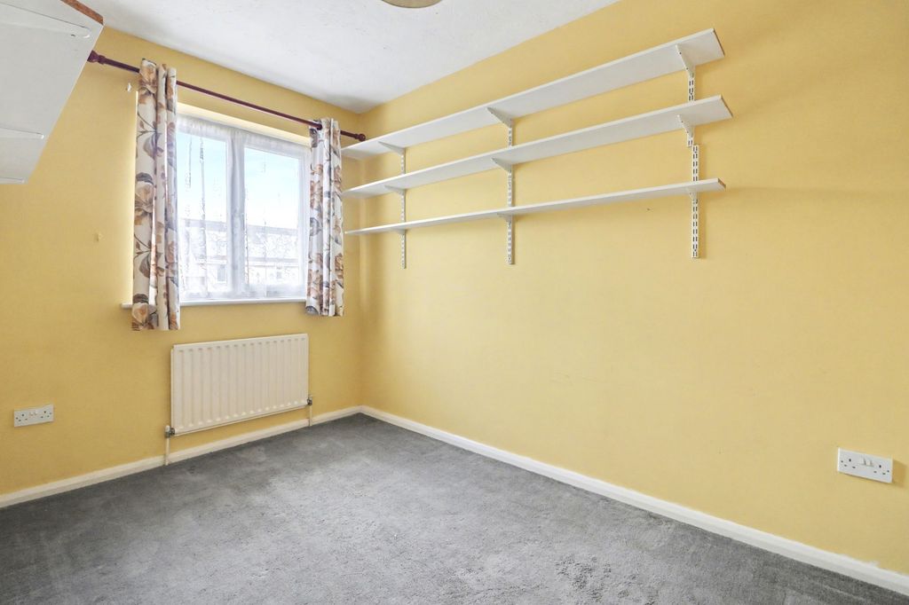 Additional image 8 of 3 bed semi-detached house for saleMallow Road, Hedge End SO30