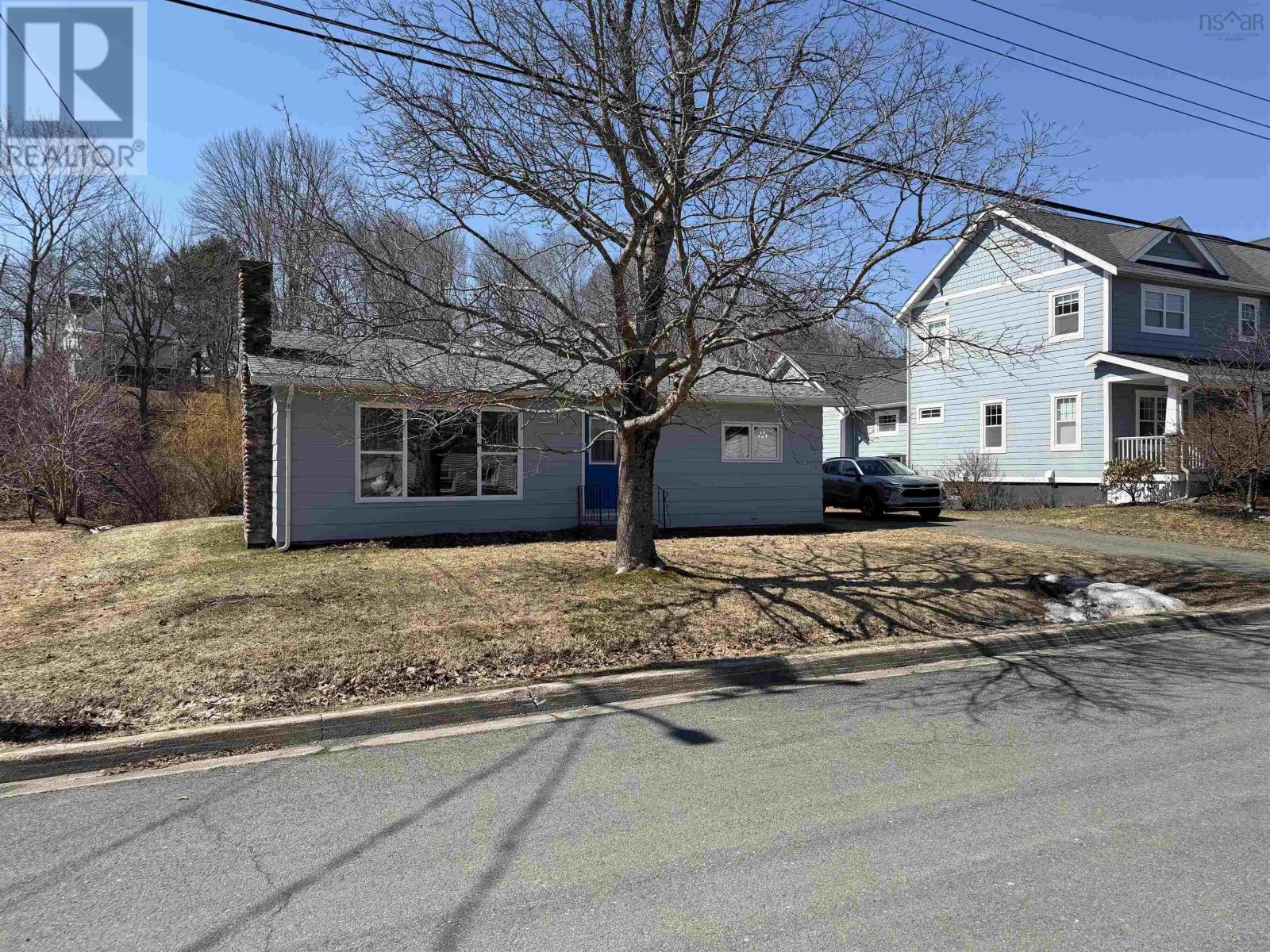 7 Dolorosa Avenue