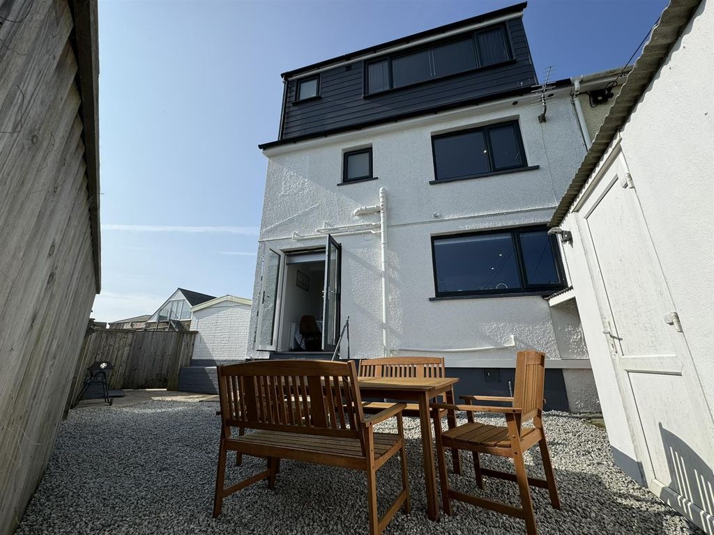 Additional image 6 of 4 bed semi-detached house to rentAlexandra Place, St. Ives TR26