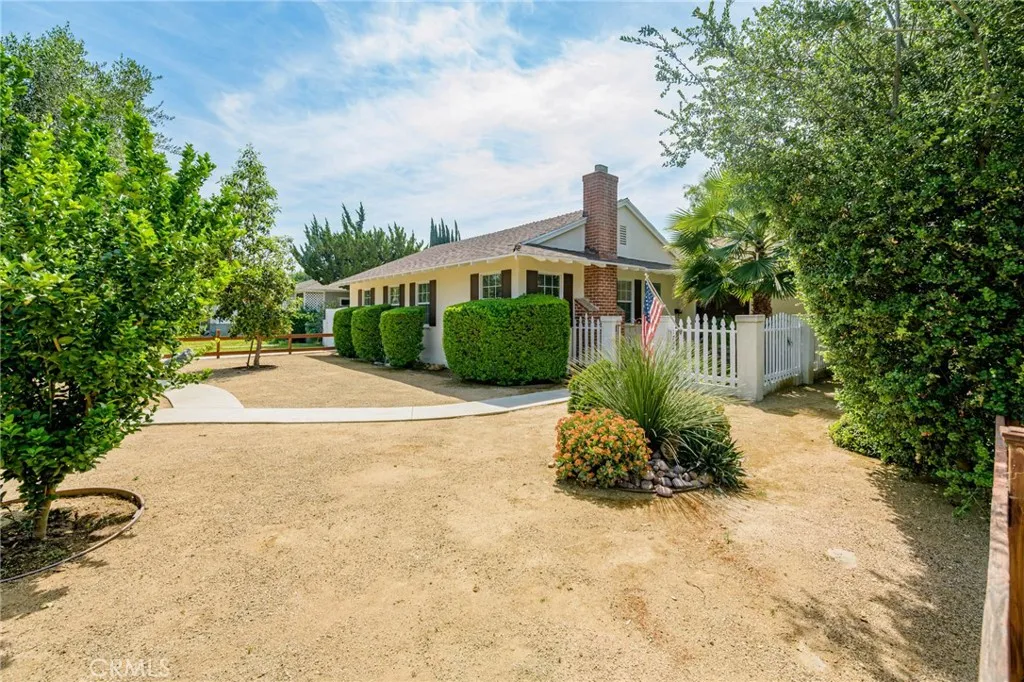 Additional image 3 of 17256 Lemay St, Lake Balboa, CA 91406