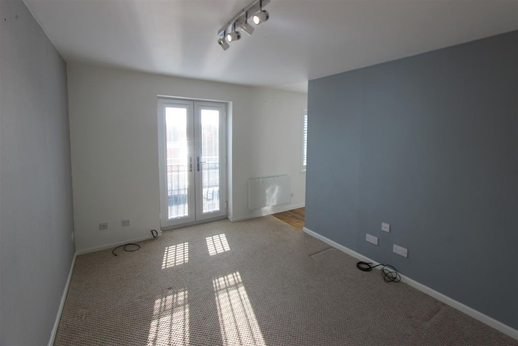 Additional image 5 of 2 bed flat for saleMarske Grove, Darlington DL3