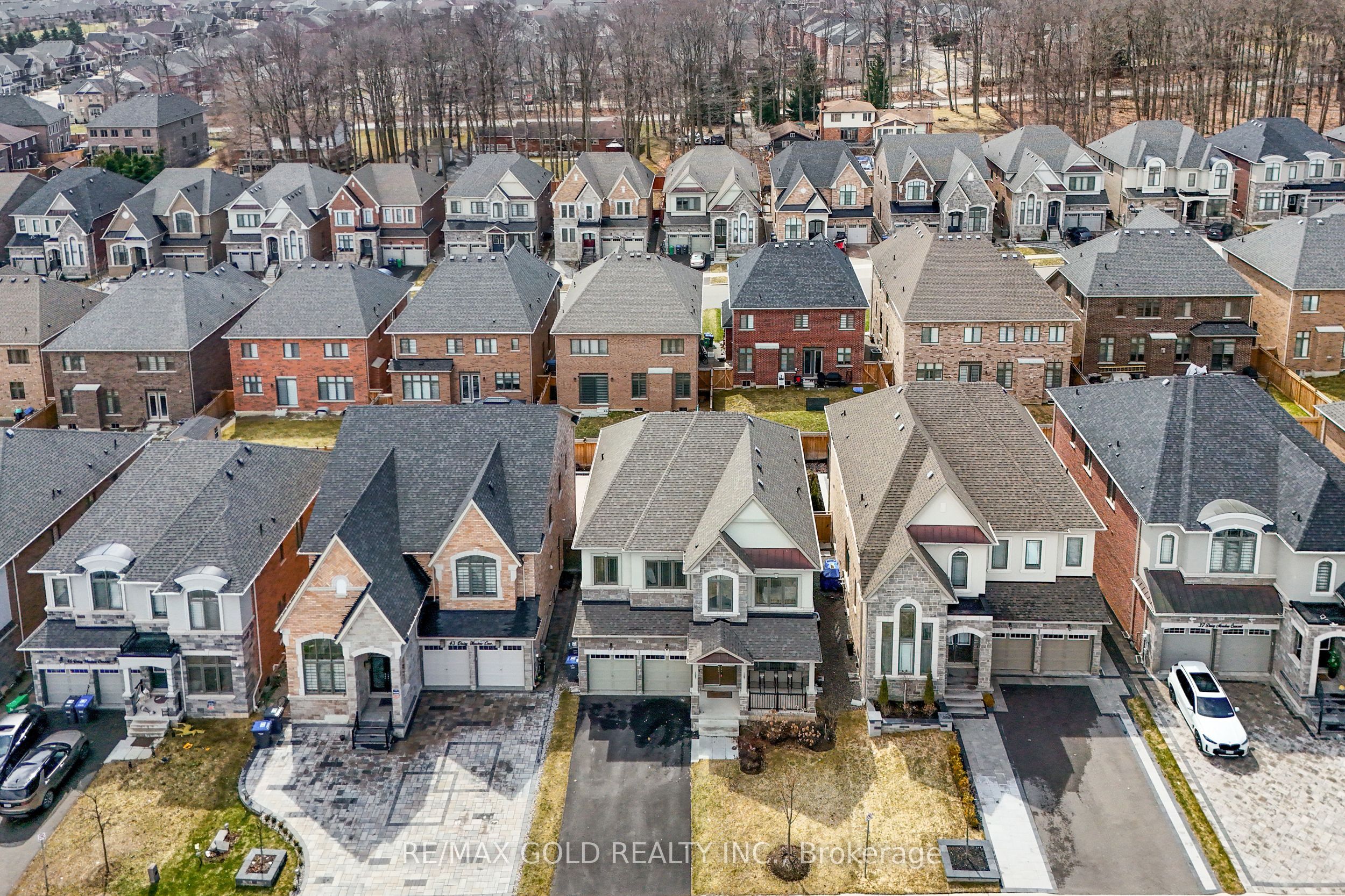 41 Daisy Meadow Crescent, Caledon, ON, L7C 4G3 photo 3