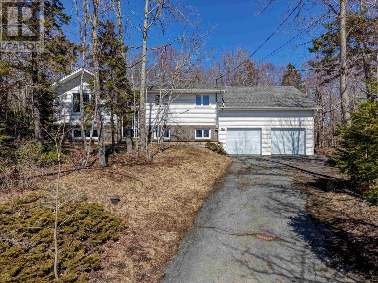 100 Tamarack Drive