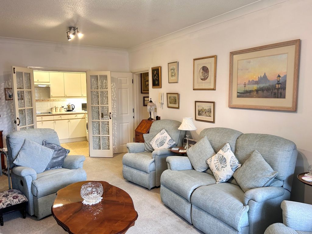 Additional image 3 of 2 bed flat for saleFernlea Avenue, Ferndown BH22