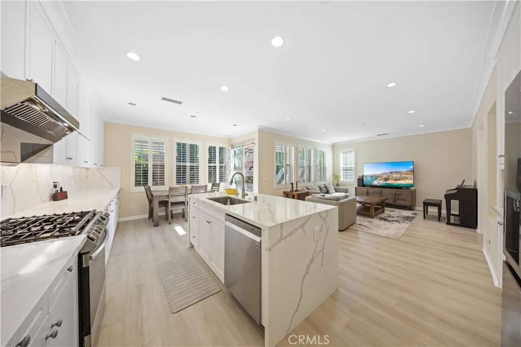 Additional image 39 of 107 Overbrook, Irvine, CA 92620