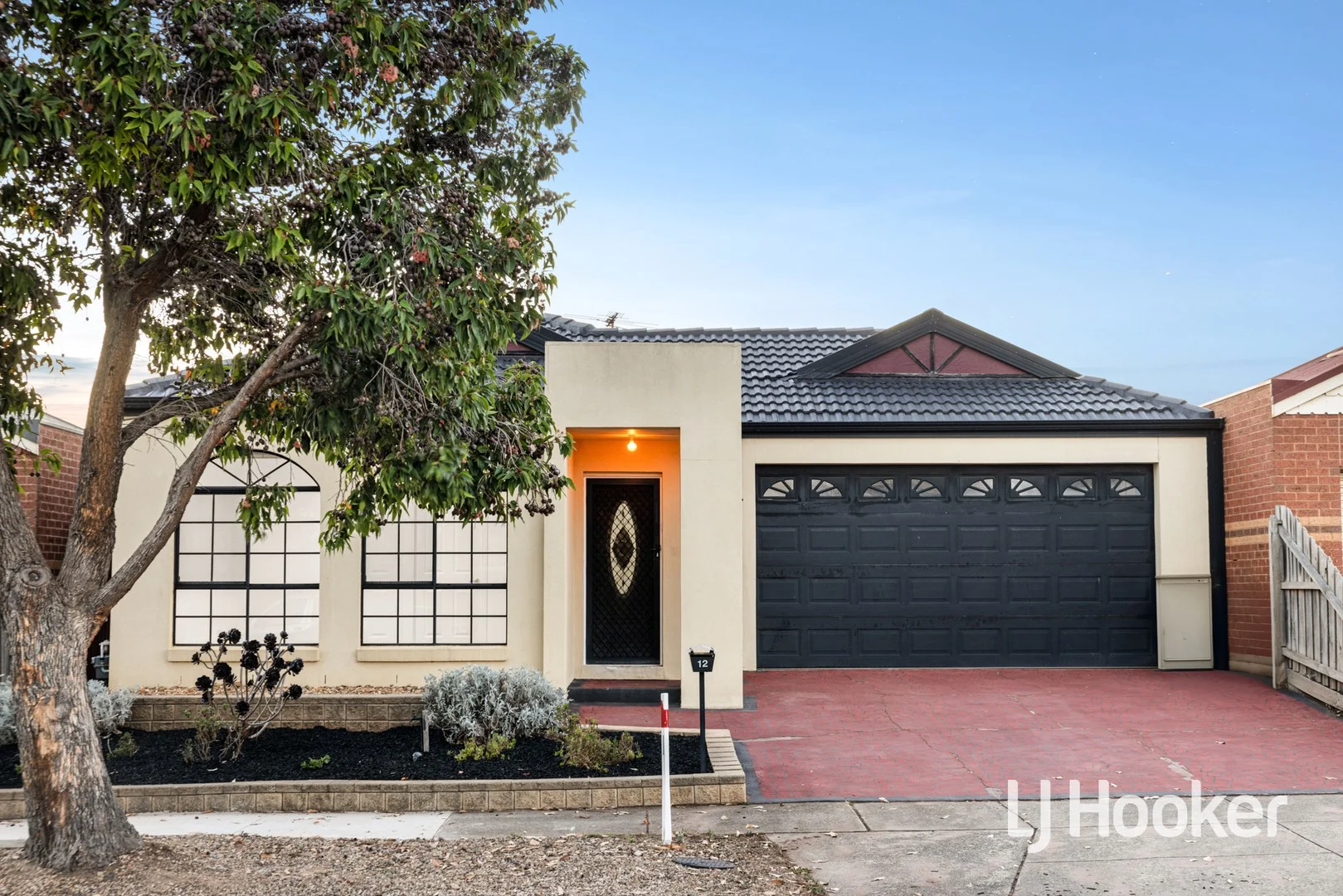 12 Albert Place, Hoppers Crossing VIC 3029
