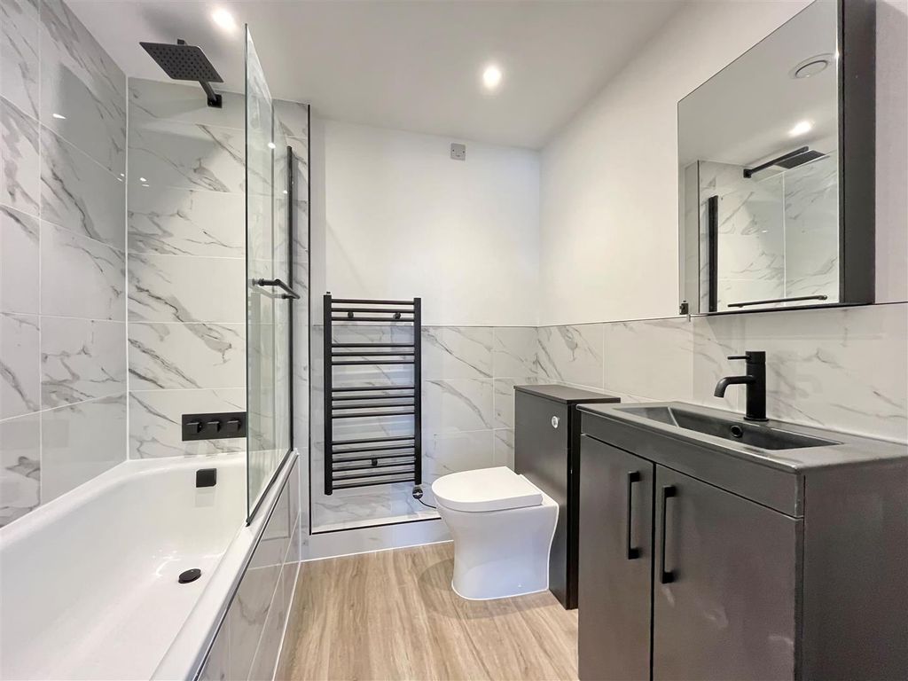 Additional image 8 of 2 bed flat to rentThe Bayley, New Bailey Street, Salford M3