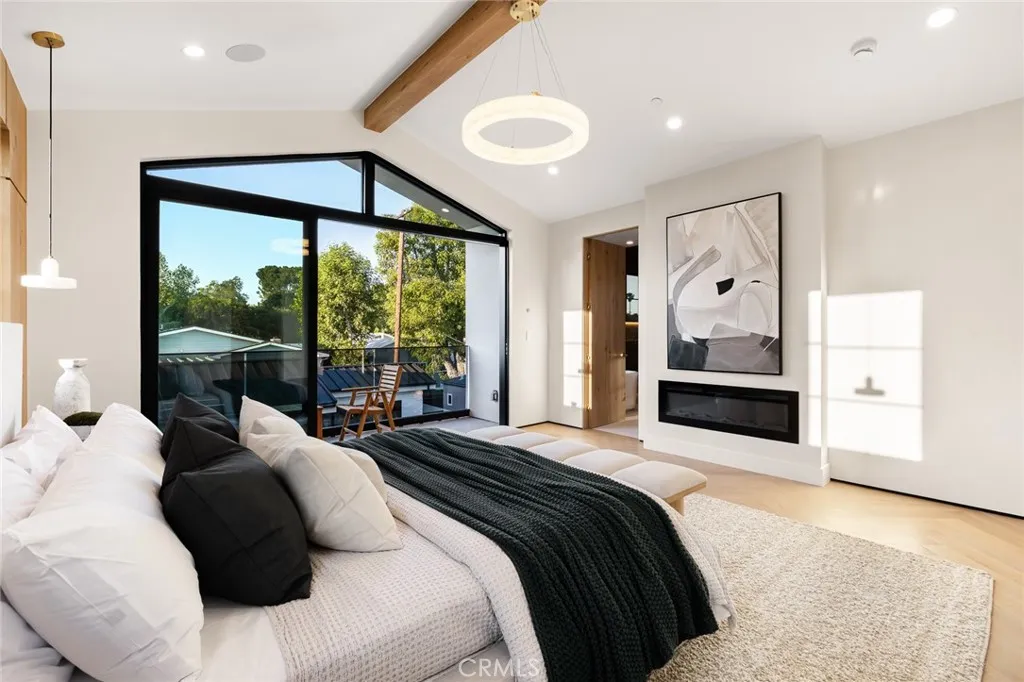 Additional image 97 of 12247 Addison St, Valley Village, CA 91607