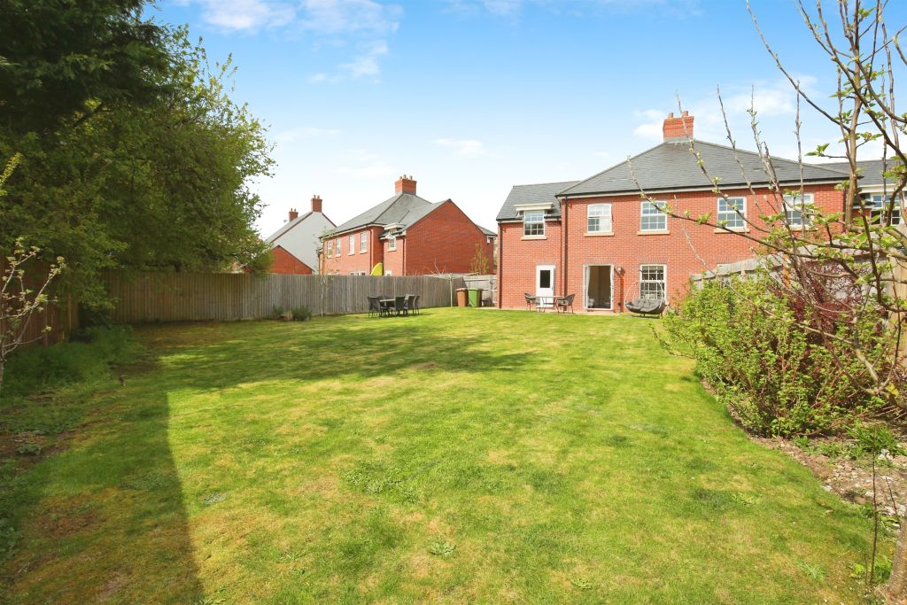 Additional image 12 of 4 bed semi-detached house for salePortcullis Drive, Wallingford OX10