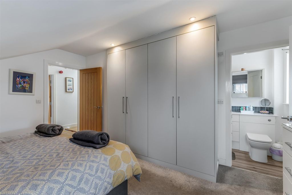 Additional image 10 of 2 bed flat for saleWest View, Ilkley LS29