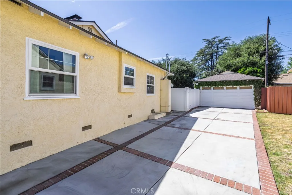 Additional image 38 of 11750 Hatteras St, Valley Village, CA 91607