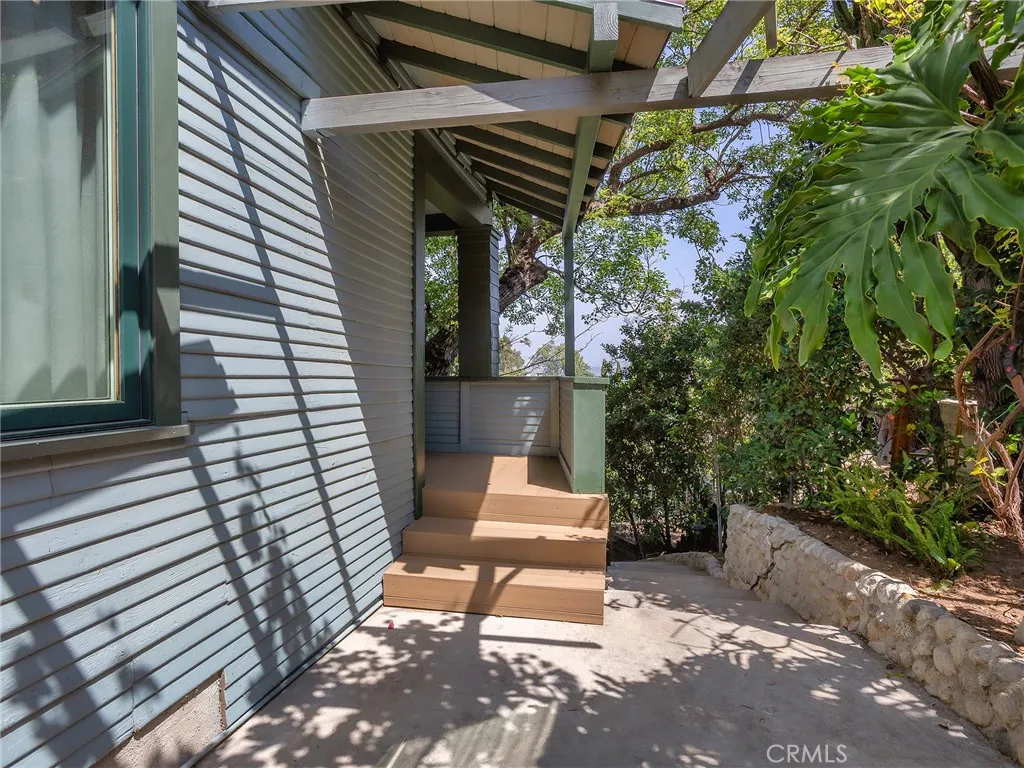 Additional image 4 of 1825 Altivo Way, Echo Park, CA 90026