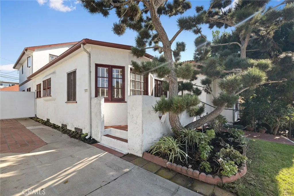 Additional image 3 of 704 Elvira Avenue, Redondo Beach, CA 90277