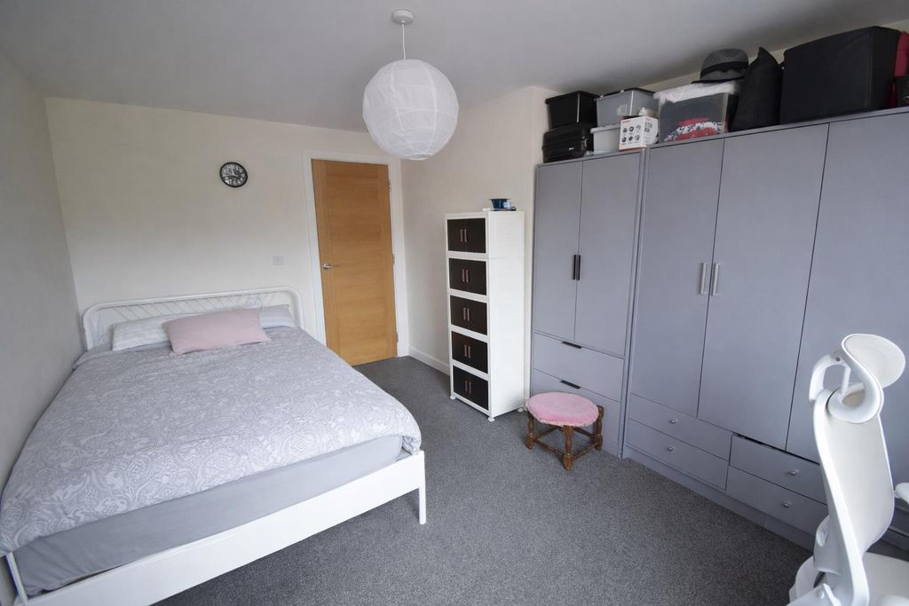 Additional image 3 of 2 bed flat for saleHigh Street, Portishead BS20