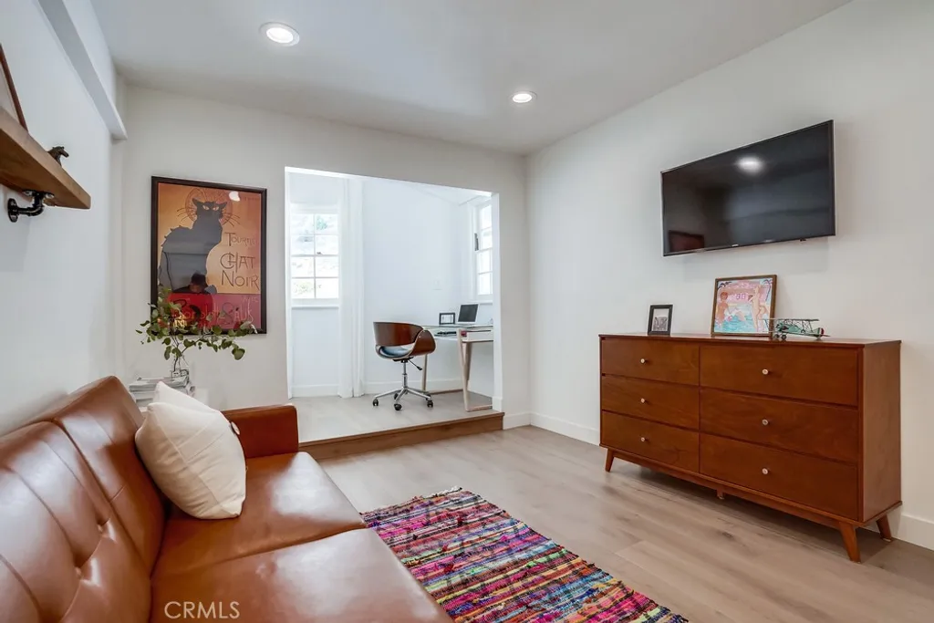 Additional image 41 of 20619 Martha St, Woodland Hills, CA 91367