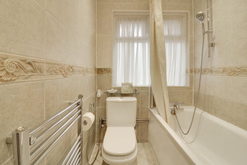 Additional image 9 of 2 bed terraced house to rentVane Close, Harrow HA3