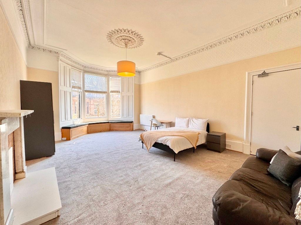 Additional image 3 of 5 bed flat to rentHillhead Street, Hillhead, Glasgow G12