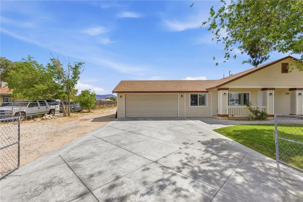 Additional image 75 of 12419 Pawnee Rd, Apple Valley, CA 92308