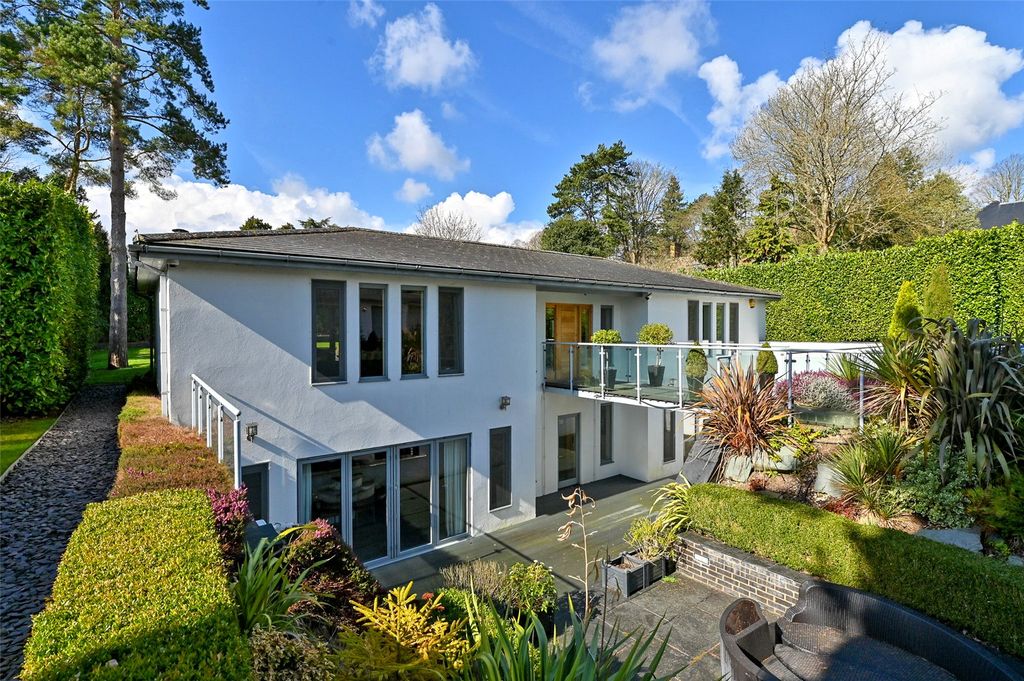4 bed detached house to rentRotherfield Road, Henley-On-Thames, Oxfordshire RG9