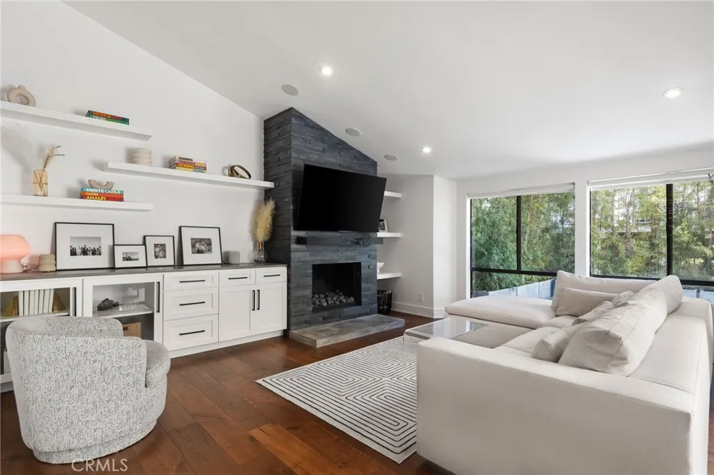 Additional image 3 of 1176 S Westlake Blvd Unit F, Westlake Village, CA 91361