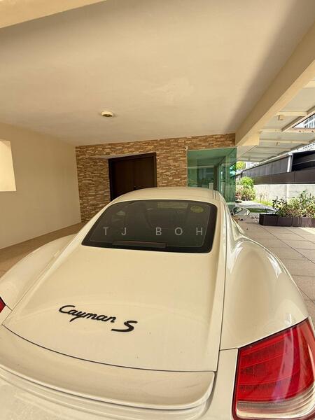 23 Gambir walk