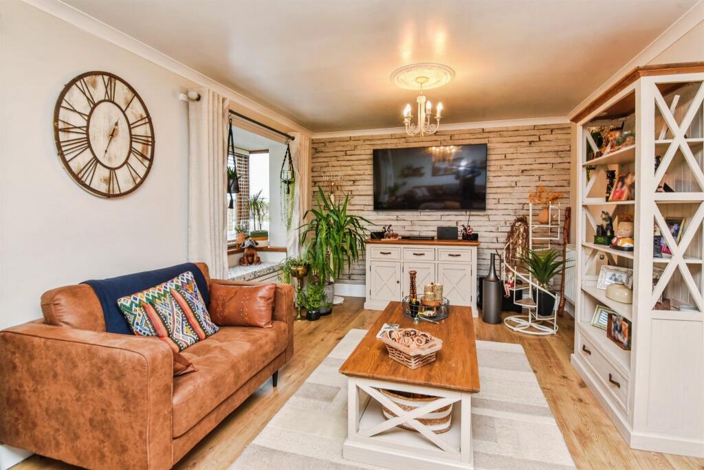 Masons Way, Frome photo 3