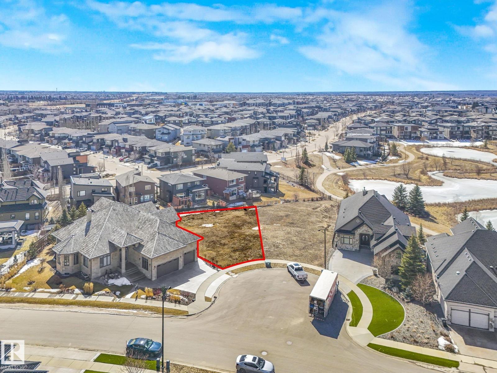 2794 Wheaton Drive NW, Edmonton, AB, T6W2M6 photo 2
