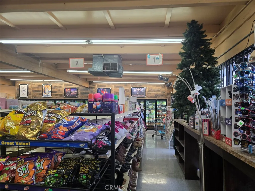 Additional image 8 of 635 E Ramsey St, Banning, CA 92220