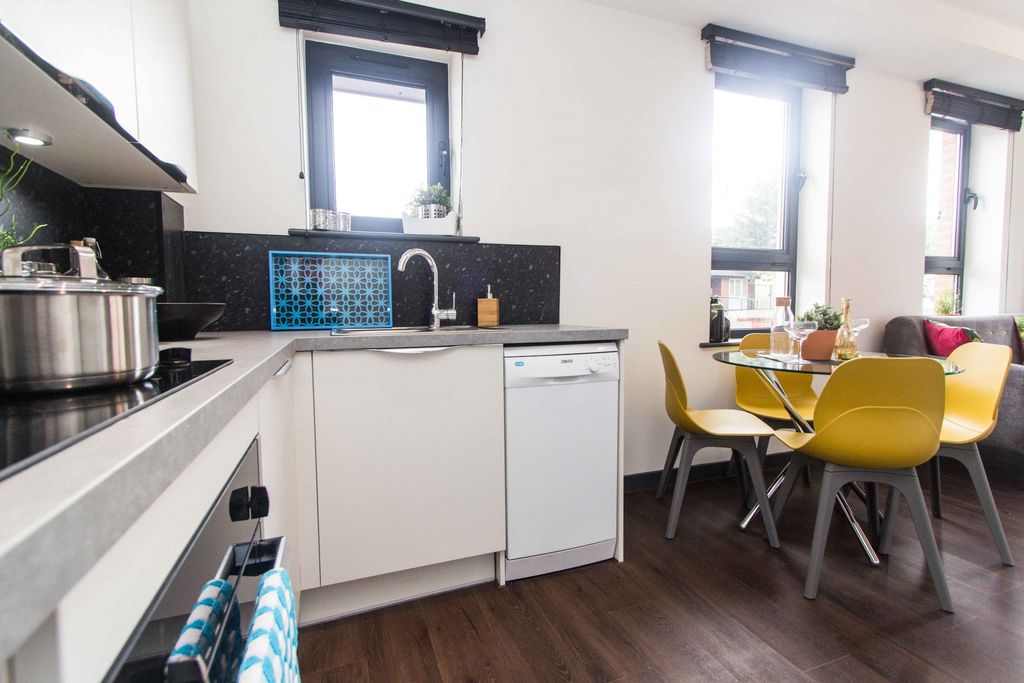 Additional image 3 of 1 bed flat to rentCardigan Lane, Leeds LS4