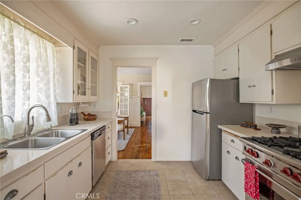 Additional image 19 of 3746 Ocean View Avenue, Los Angeles, CA 90066