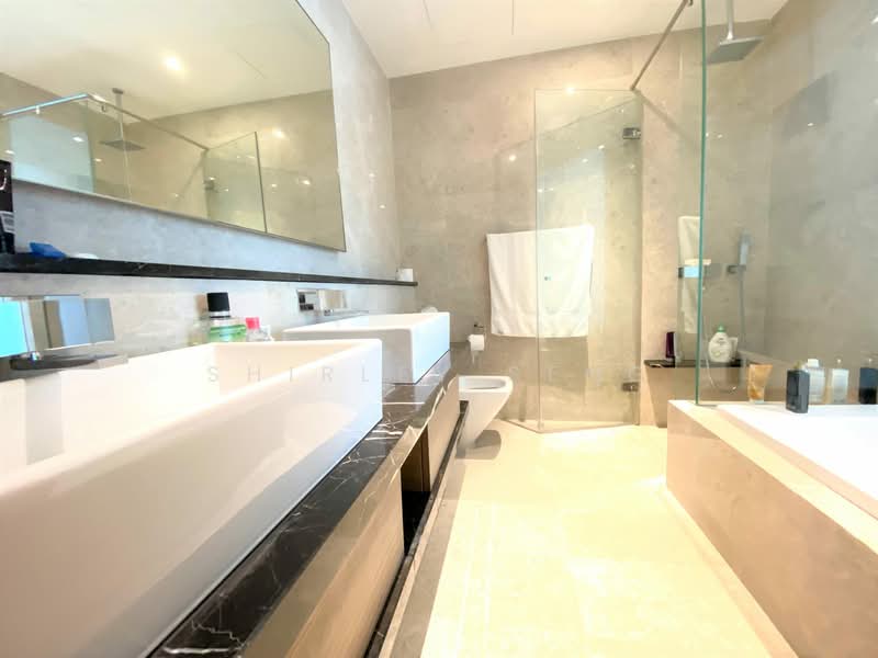 18 Marina Boulevard photo 5