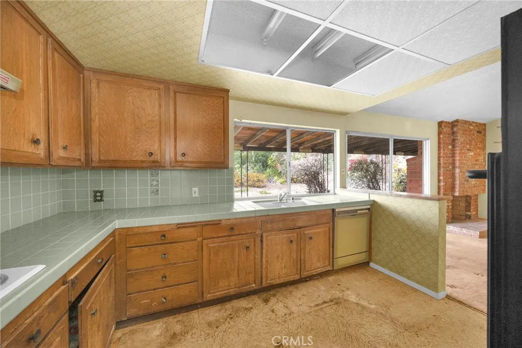 Additional image 81 of 3737 San Augustine Dr, Glendale, CA 91206