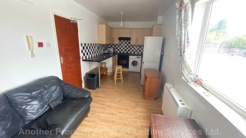 Hobmoor Road, Small Heath B10