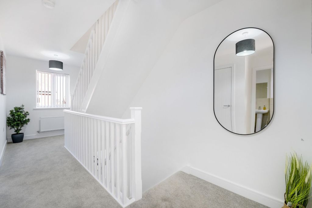 Additional image 36 of 5 bed semi-detached house to rentKempster Way, Weston Turville, Aylesbury HP22