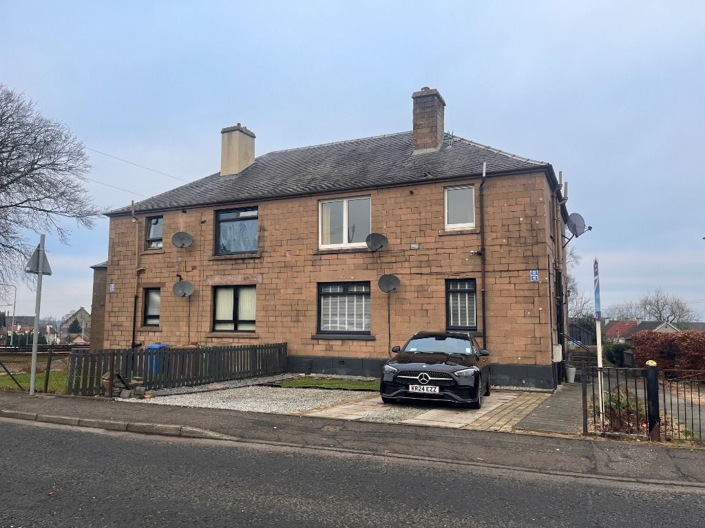 2 bed flat to rentParkhead Crescent, West Calder, West Lothian EH55