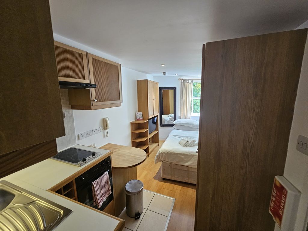 Additional image 3 of Studio to rentCartwright Gardens, London WC1H