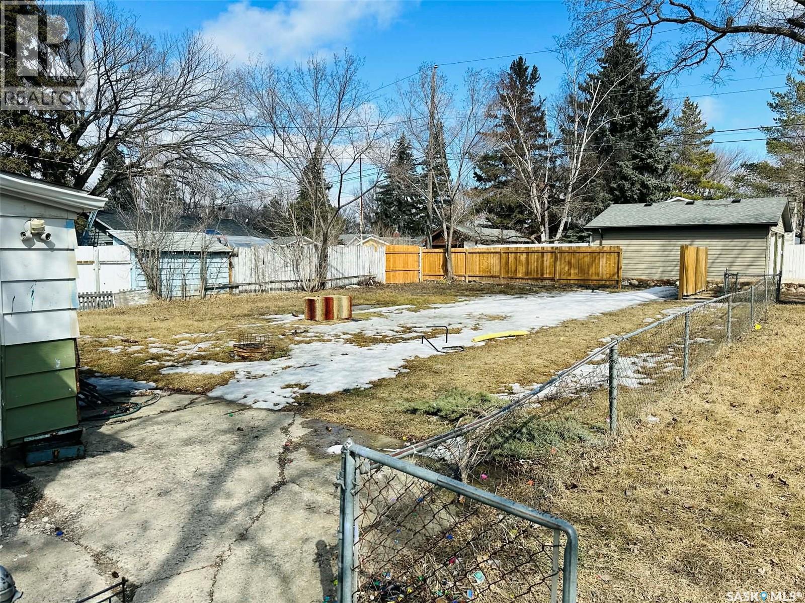 Additional image 6 of 1502 F Avenue N, Saskatoon, SK, S7L1X9