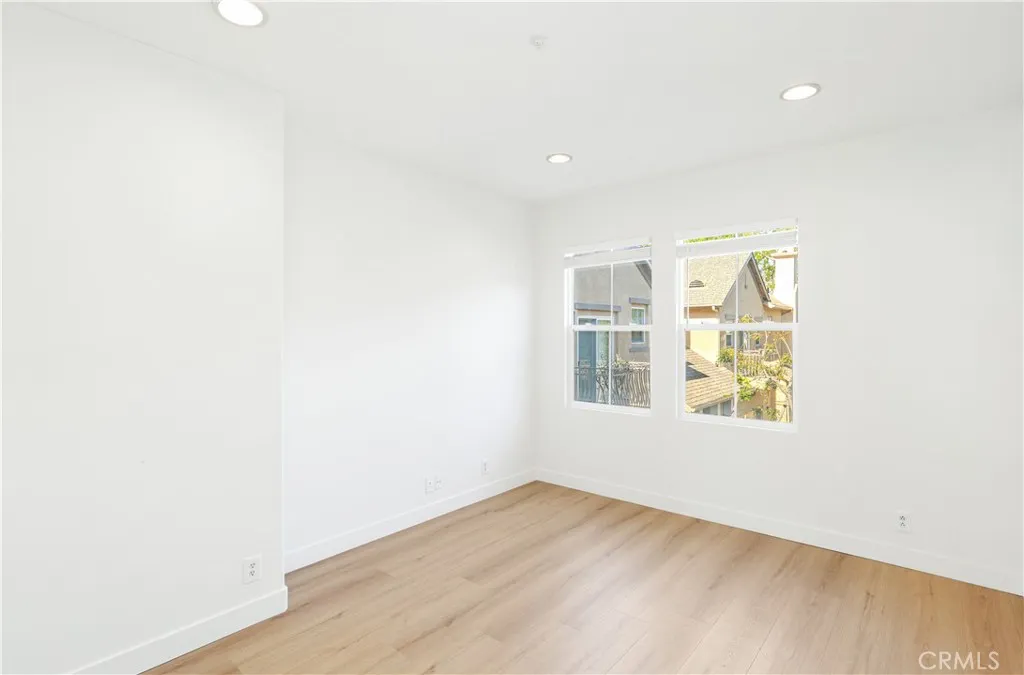 Additional image 21 of 26 Burlingame, Irvine, CA 92602