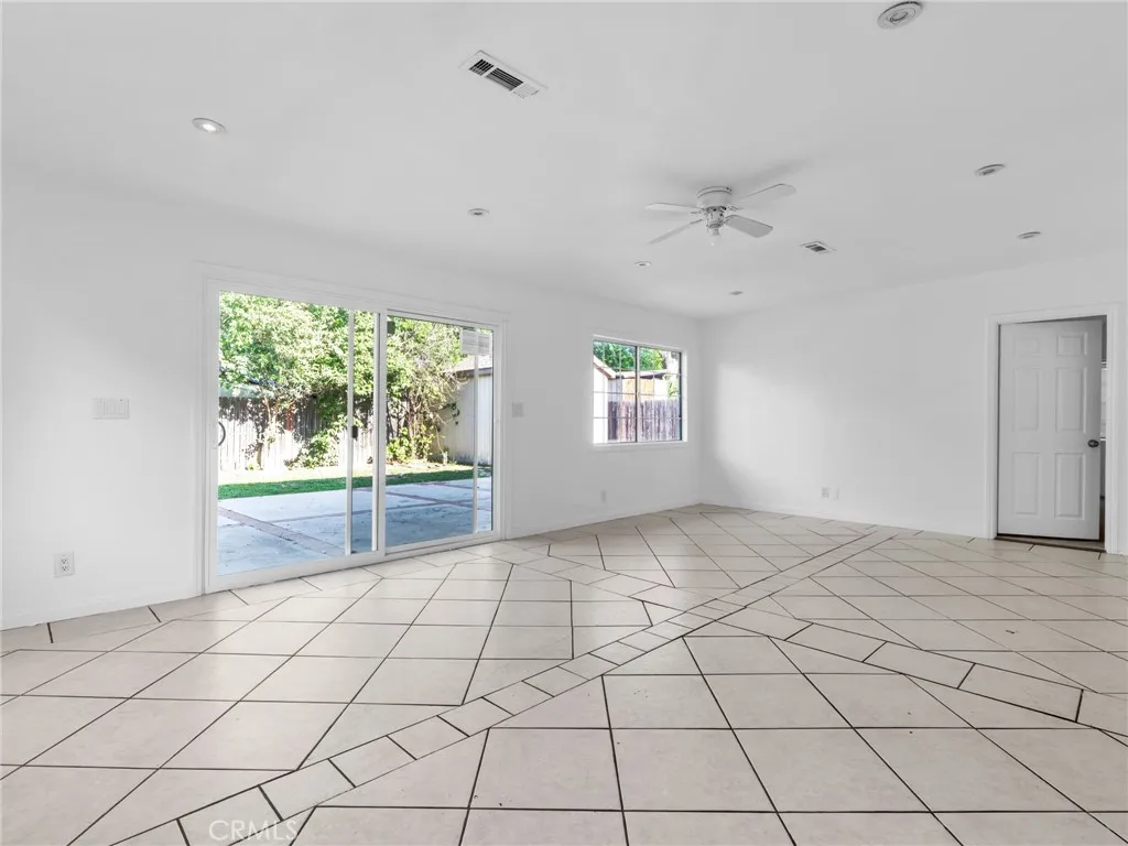 Additional image 9 of 7318 Zelzah Avenue, Reseda, CA 91335