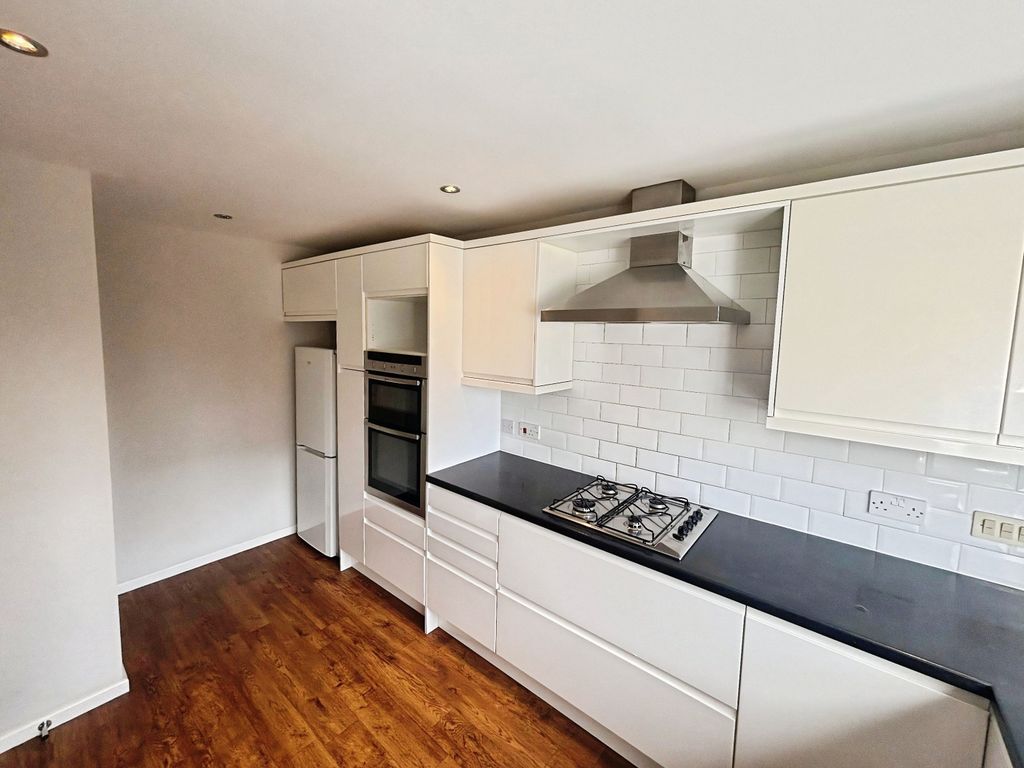 Additional image 3 of 4 bed property to rentCroft Way, Peterborough PE7