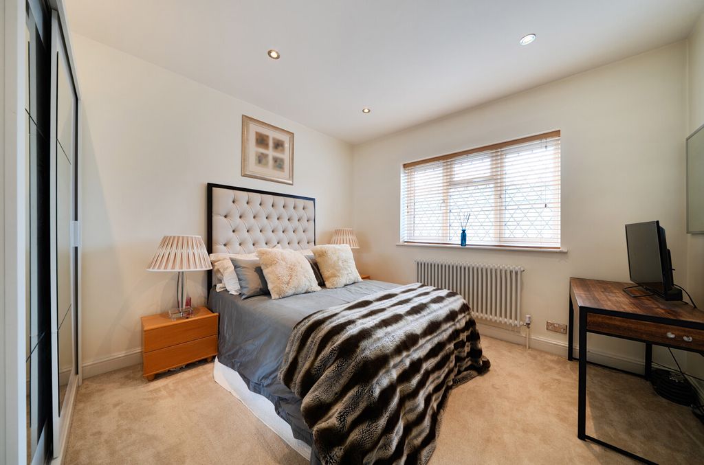 Additional image 23 of 5 bed detached house for saleYester Road, Chislehurst, Kent BR7