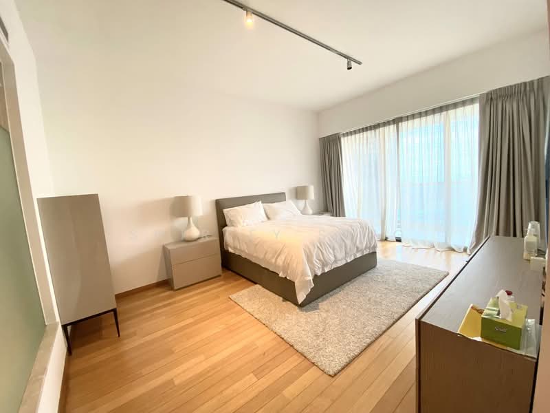 18 Marina Boulevard photo 3