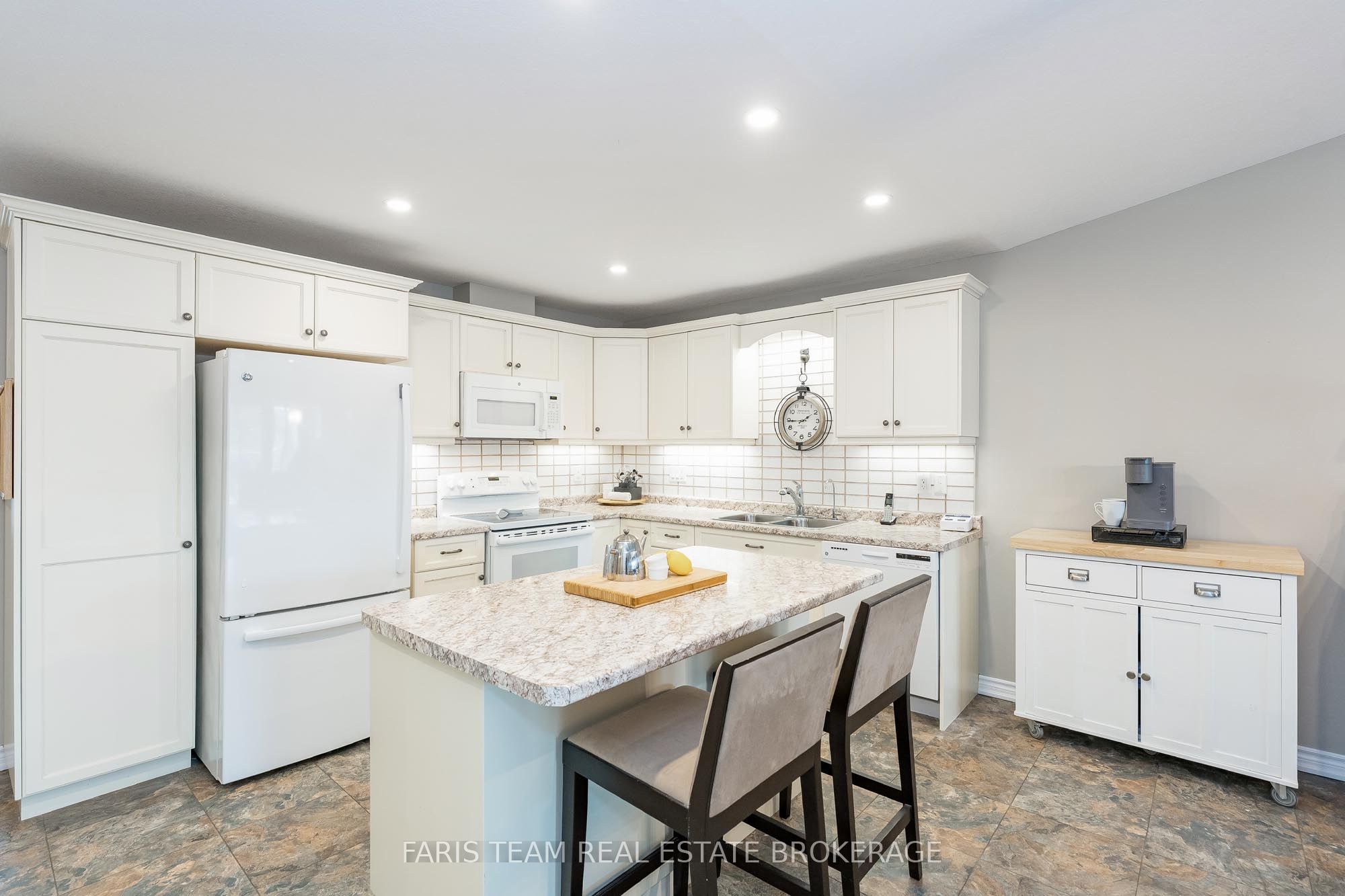 Additional image 4 of 8 Chamberlain Crescent, Penetanguishene, ON, L9M 0A5