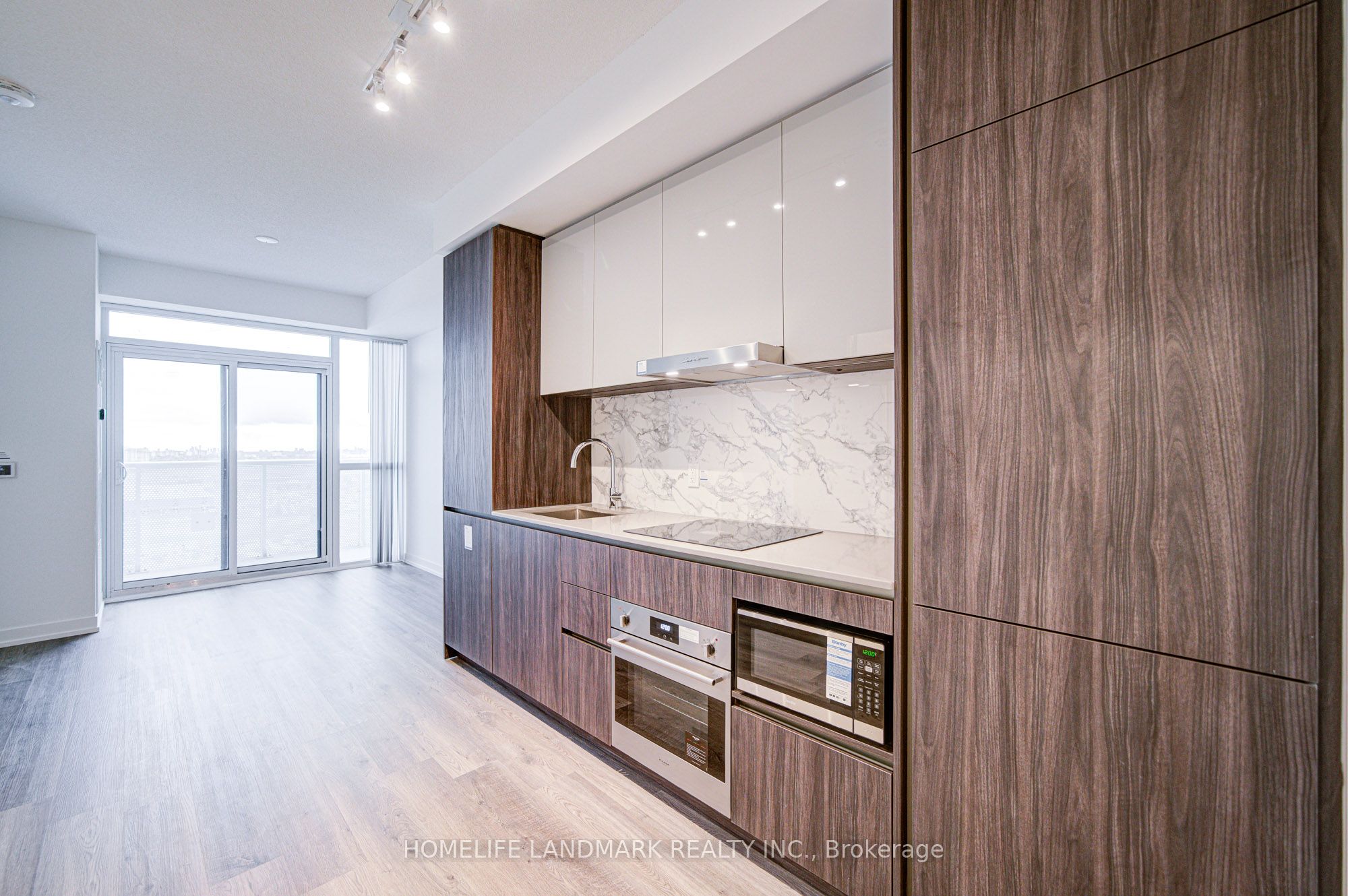 Additional image 3 of 1510-8 Interchange Way, Vaughan, ON, L4K 0P9