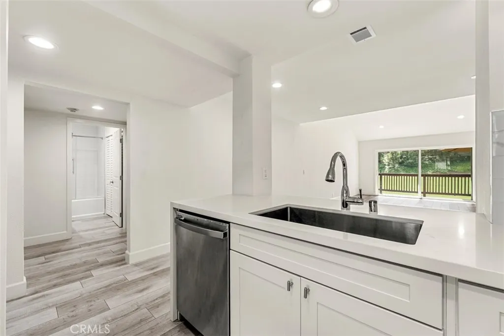 Additional image 33 of 52 Sea Pine Ln, Newport Beach, CA 92660