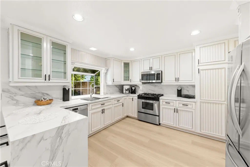 Additional image 81 of 54 Willow Tree Ln, Irvine, CA 92612