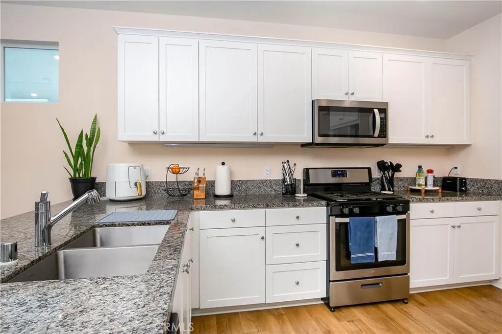Additional image 33 of 240 Natural Bridge Ln, Palmdale, CA 93551